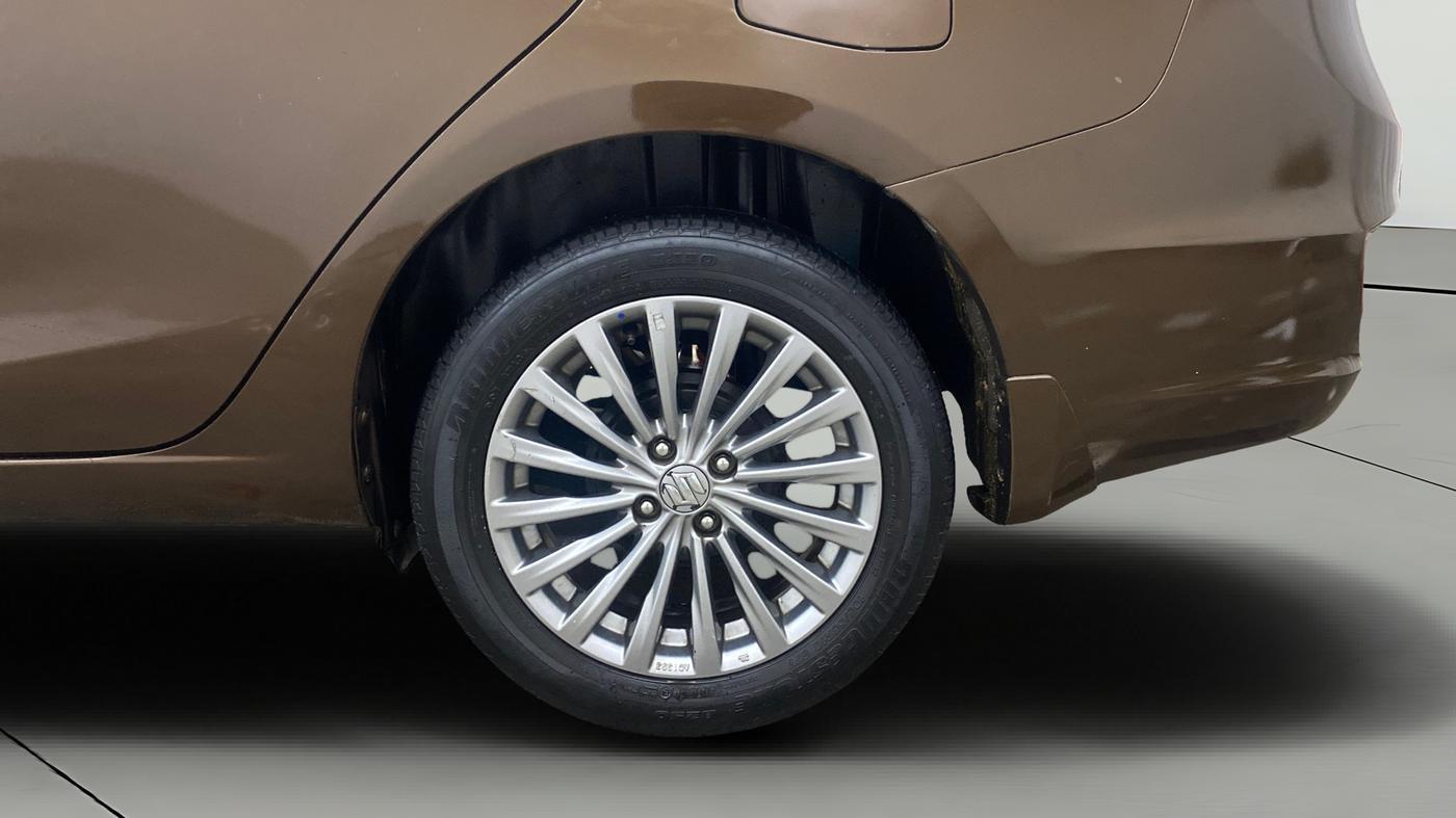 2017 Maruti Ciaz ZDI+ SHVS, Diesel, Manual, 1,04,344 km, Left Rear Wheel