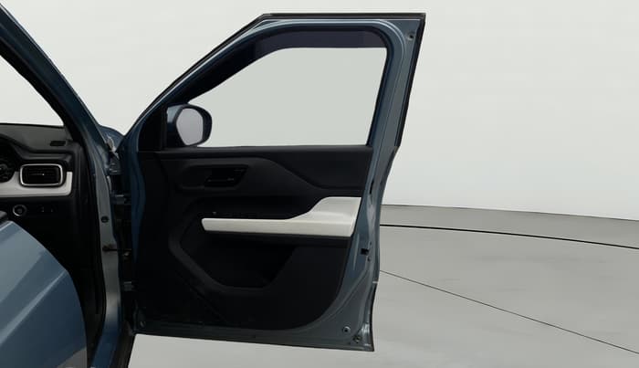 2022 Tata PUNCH ACCOMPLISHED MT, Petrol, Manual, 35,043 km, RHS Front Door