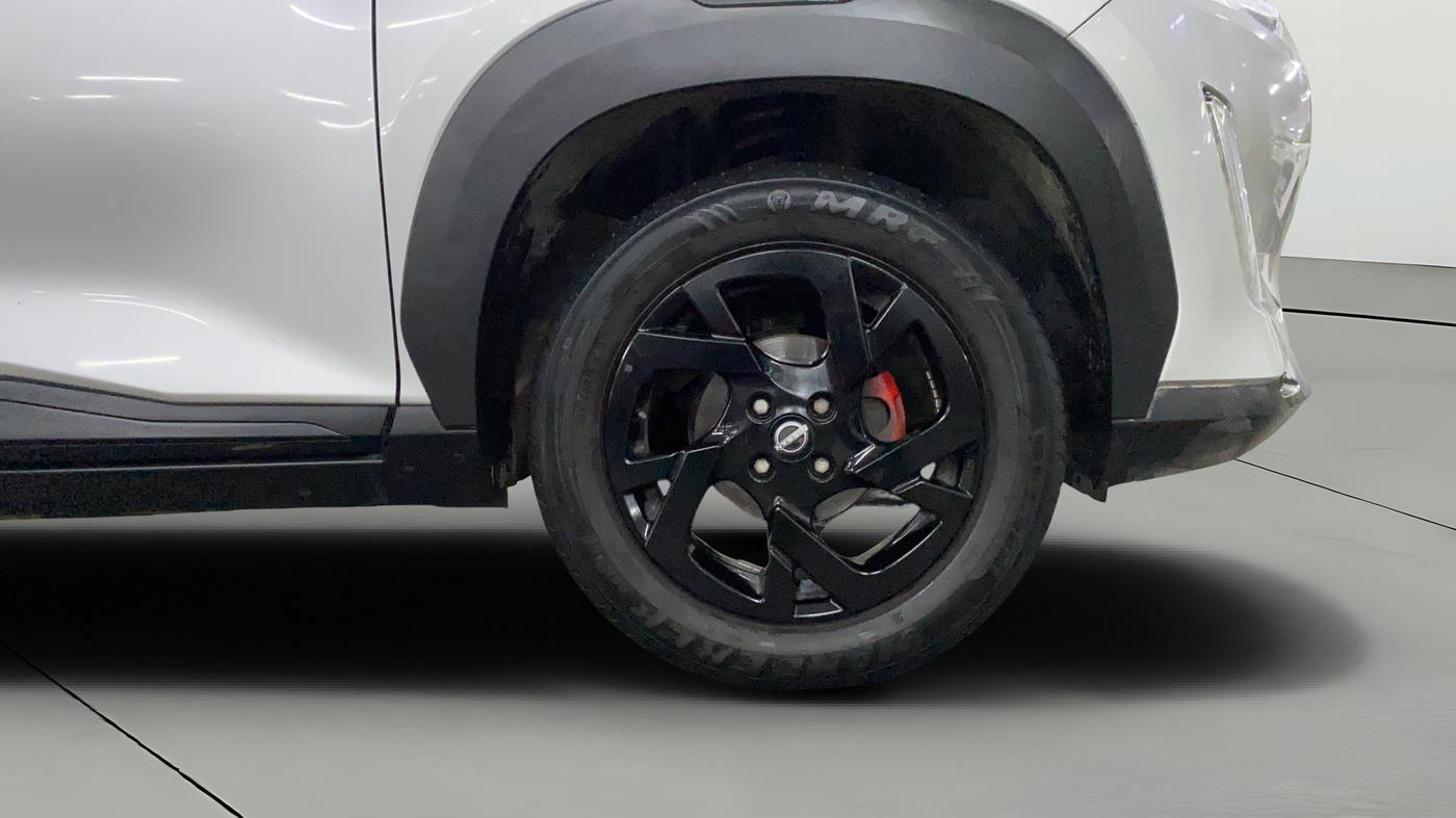 2023 Nissan MAGNITE XV CVT TURBO KURO EDITION , Petrol, Automatic, 19,904 km, Right Front Wheel
