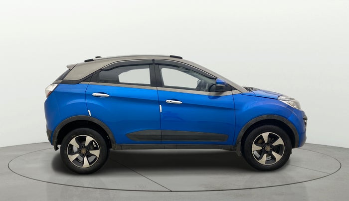 2018 Tata NEXON XZ PLUS DIESEL DUAL TONE, Diesel, Manual, 61,495 km, Right Side View
