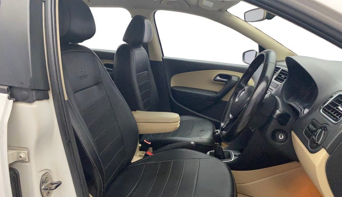 2018 Volkswagen Ameo HIGHLINE PLUS 1.0L 16 ALLOY, Petrol, Manual, 1,14,764 km, Right Side Front Door Cabin