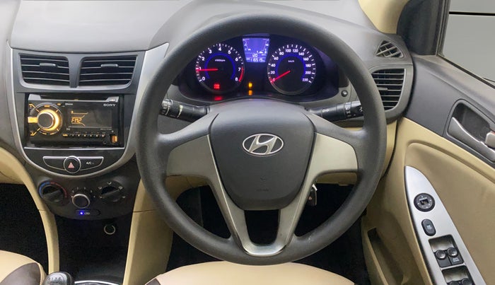 2016 Hyundai Verna 1.4 VTVT, Petrol, Manual, 1,16,477 km, Steering Wheel Close Up