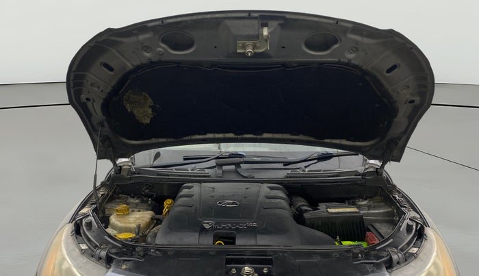 2014 Mahindra XUV500 W4, Diesel, Manual, 1,12,565 km, Open Bonet