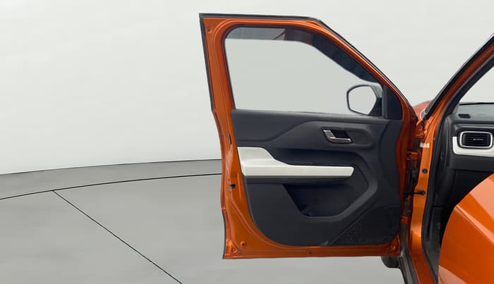 2022 Tata PUNCH CREATIVE AMT 1.2 RTN DUAL TONE, Petrol, Automatic, 20,806 km, LHS Front Door