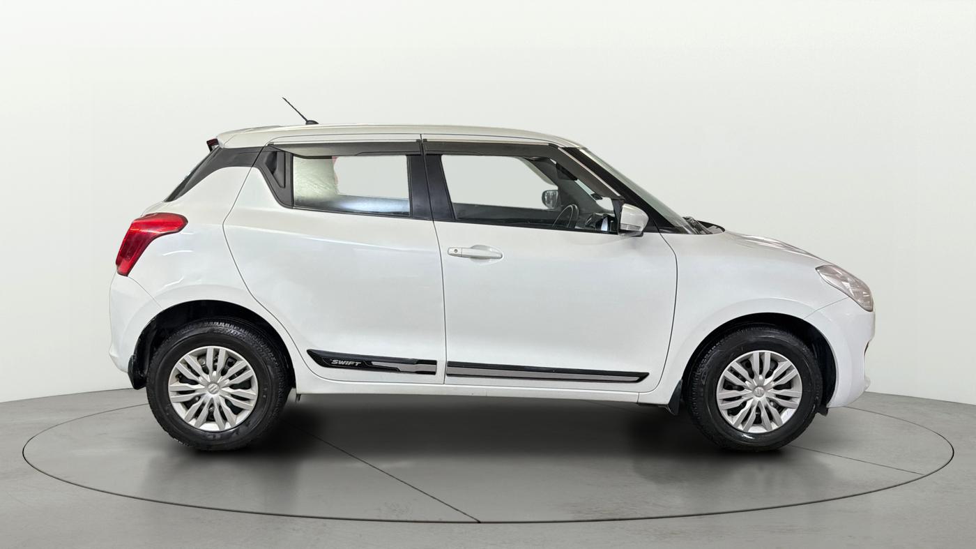 2020 Maruti Swift VXI AMT, Petrol, Automatic, 43,179 km, Right Side View