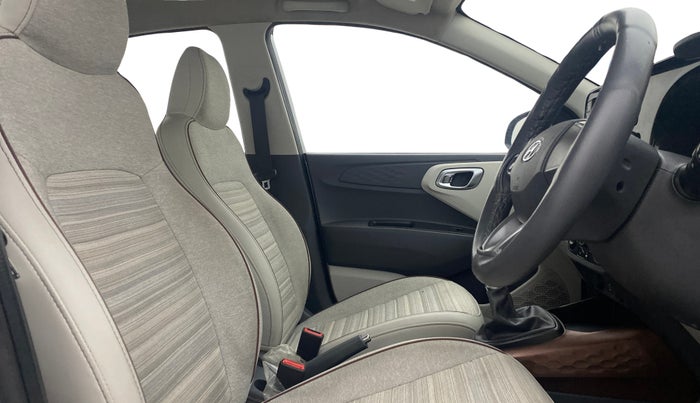 2022 Hyundai AURA SX 1.2, Petrol, Manual, 31,065 km, Right Side Front Door Cabin