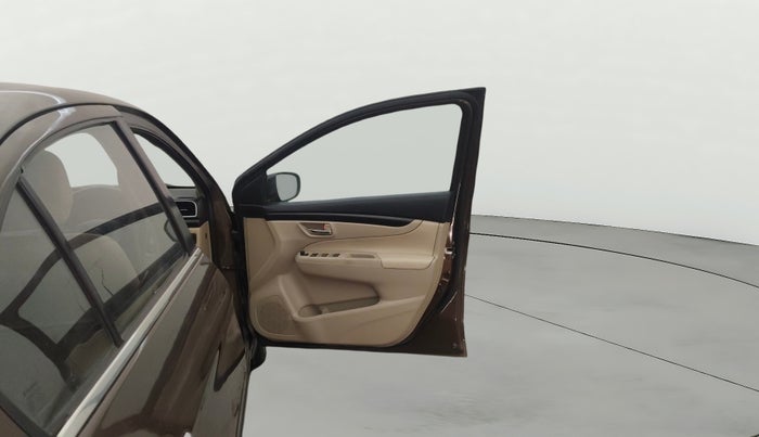 2016 Maruti Ciaz ZXI+ AT, Petrol, Automatic, 84,709 km, RHS Front Door