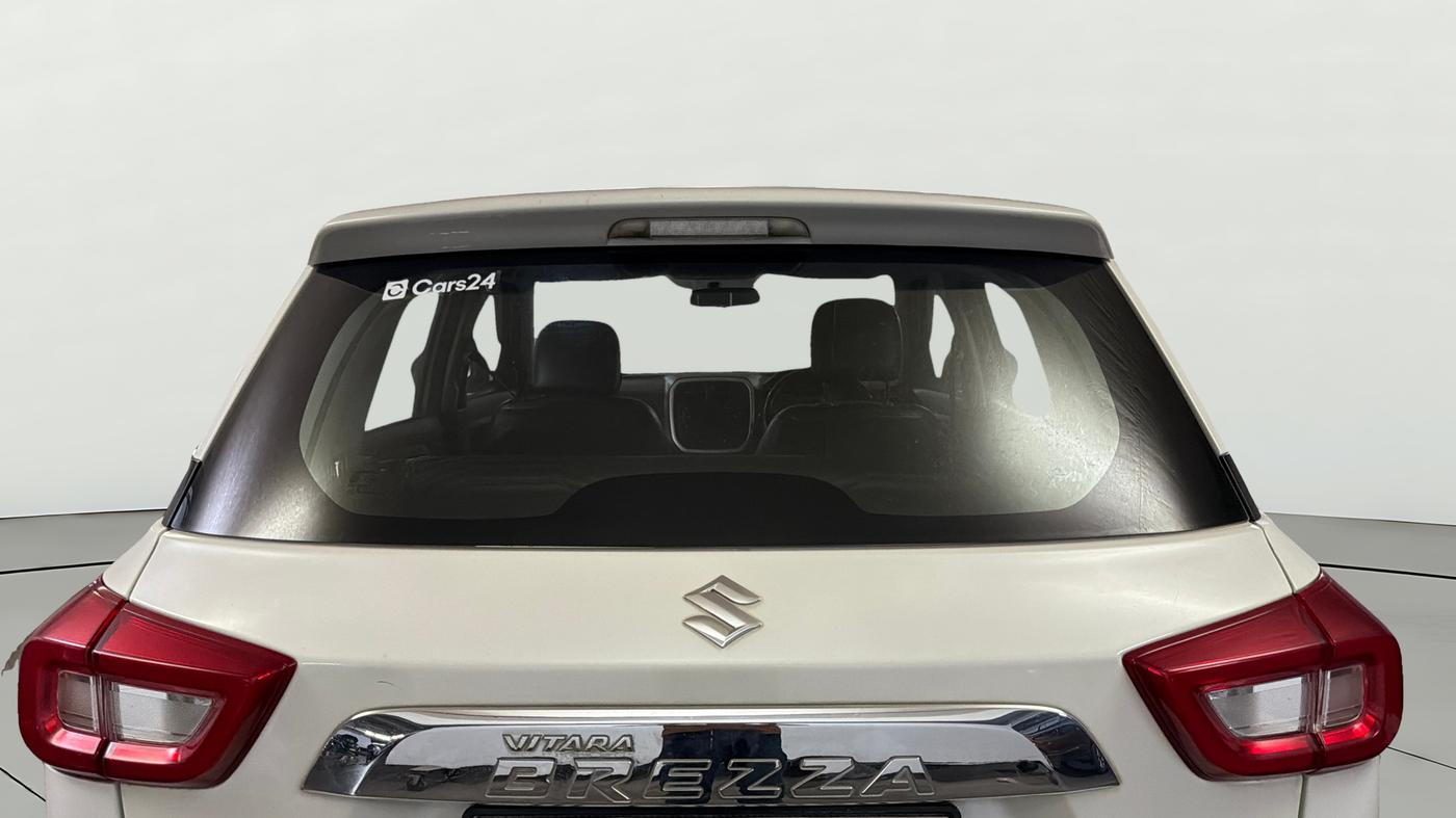 2022 Maruti Vitara Brezza LXI, Petrol, Manual, 52,003 km, Rear Windshield