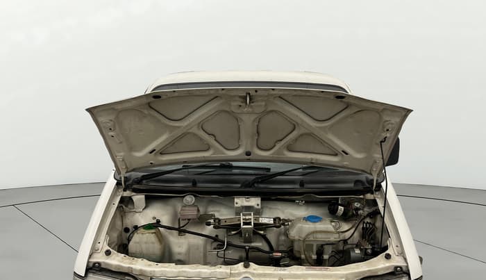 2023 Maruti Eeco 5 STR AC CNG, CNG, Manual, 67,042 km, Open Bonet
