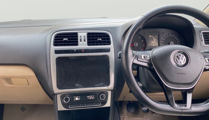 2015 Volkswagen Polo HIGHLINE1.2L, Petrol, Manual, 76,881 km, Air Conditioner