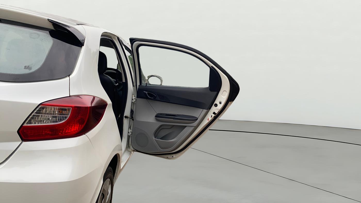 2020 Tata Tiago XT PETROL, Petrol, Manual, 46,888 km, RHS Rear Door