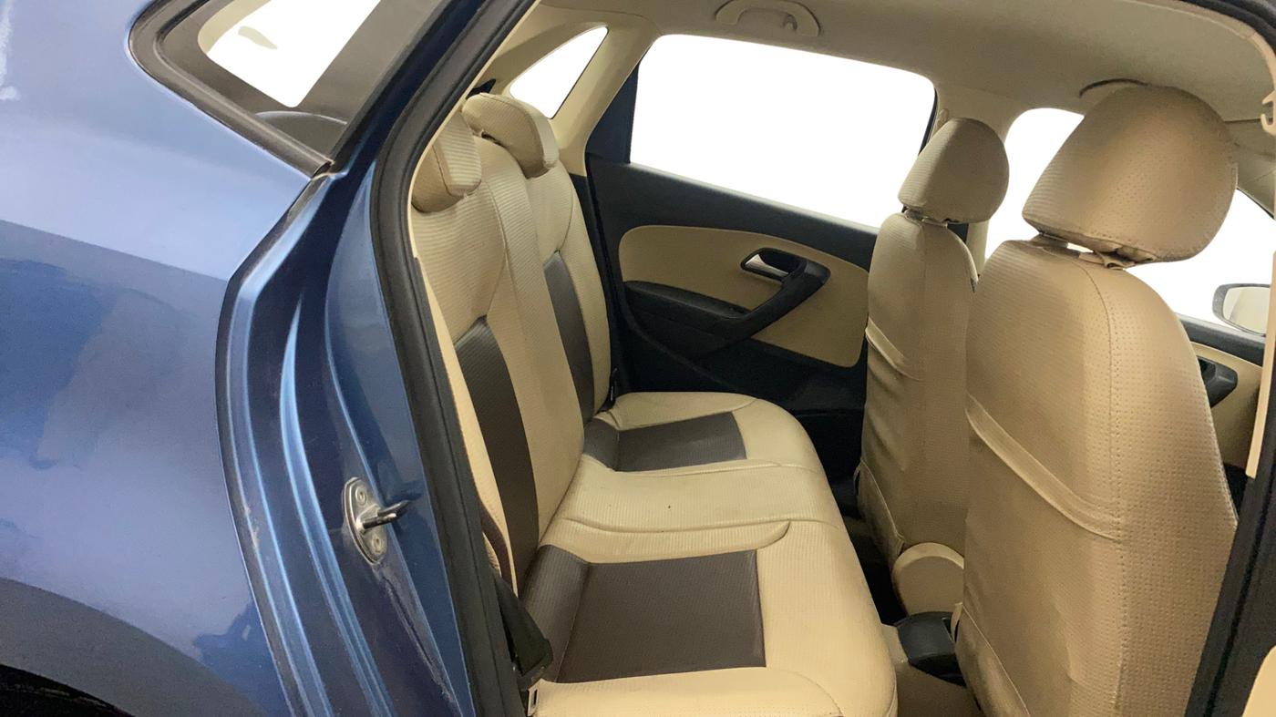 2016 Volkswagen Ameo COMFORTLINE 1.2L, Petrol, Manual, 76,309 km, Right Side Rear Door Cabin