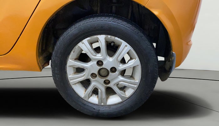 2016 Tata Tiago XZ DIESEL, Diesel, Manual, 77,558 km, Left Rear Wheel