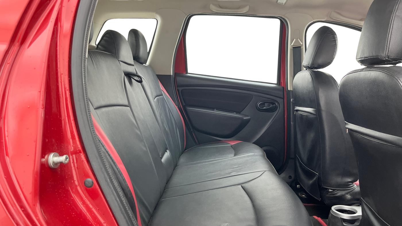 2018 Renault Duster RXS CVT, Petrol, Automatic, 73,108 km, Right Side Rear Door Cabin
