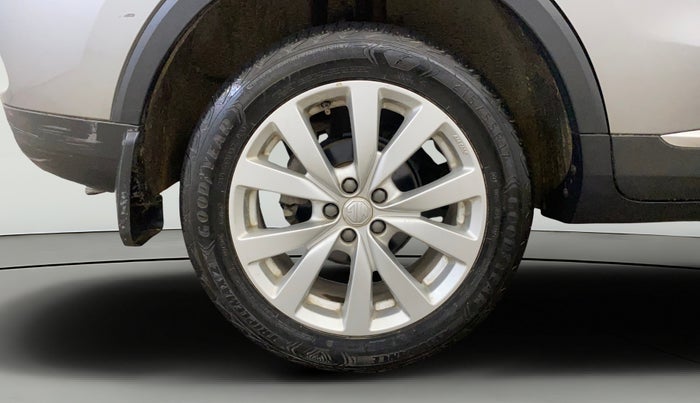 2022 MG ASTOR SUPER 1.5 MT, Petrol, Manual, 39,486 km, Right Rear Wheel