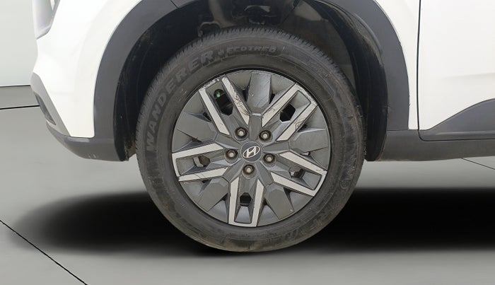 2021 Hyundai VENUE SX 1.5 CRDI, Diesel, Manual, 48,625 km, Left Front Wheel