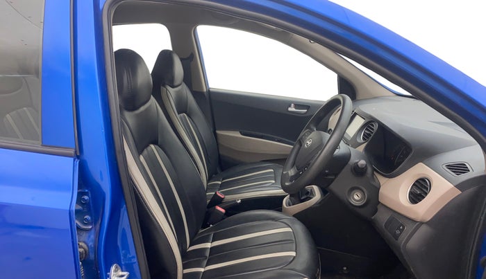 2017 Hyundai Grand i10 SPORTZ (O) 1.2 KAPPA VTVT, Petrol, Manual, 20,422 km, Right Side Front Door Cabin