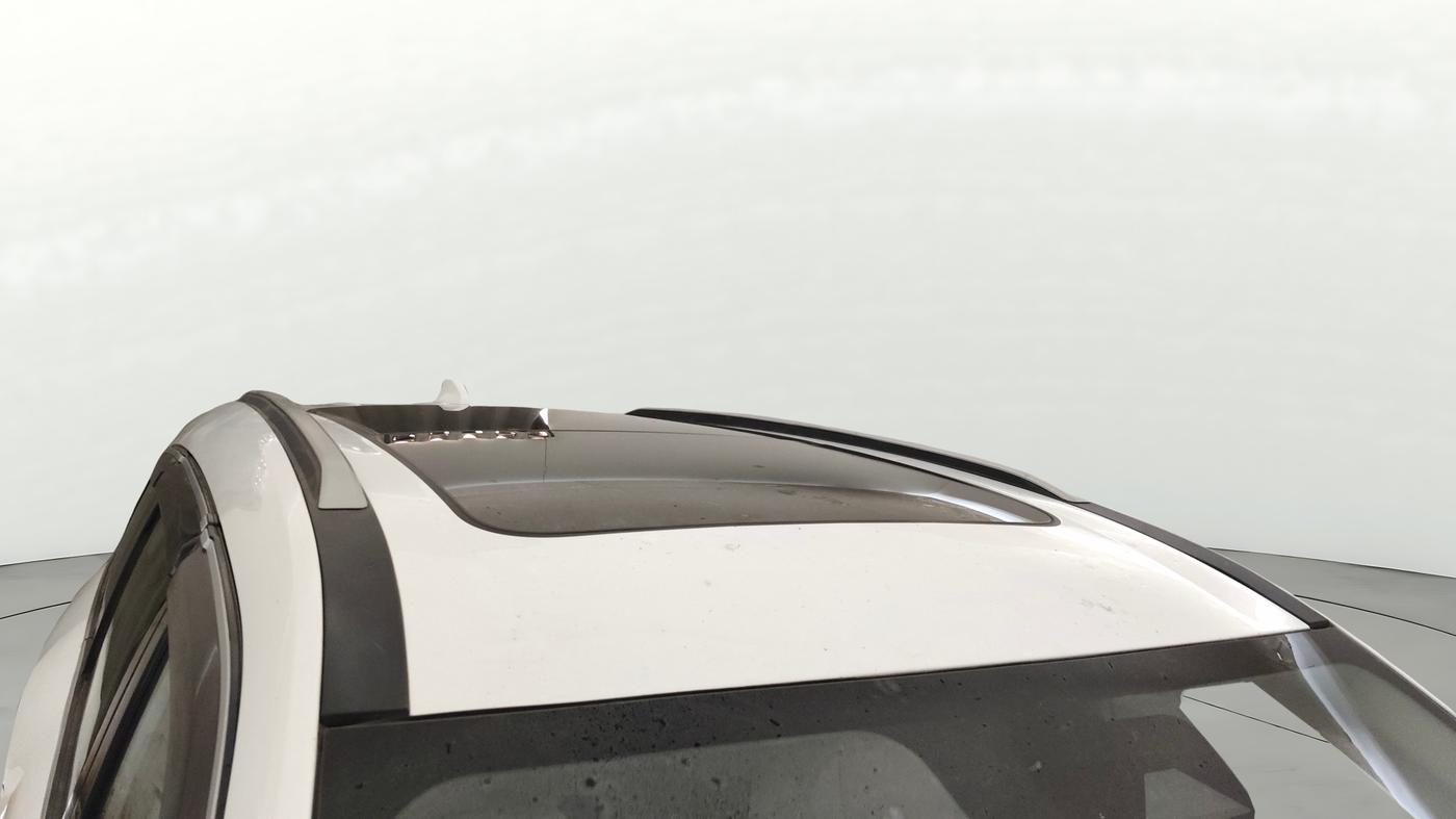 2024 Mahindra XUV700 AX 7 LUXURY D AT 7 STR, Diesel, Automatic, 52,611 km, Roof