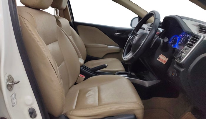 2015 Honda City 1.5L I-VTEC VX CVT, CNG, Automatic, 84,765 km, Right Side Front Door Cabin