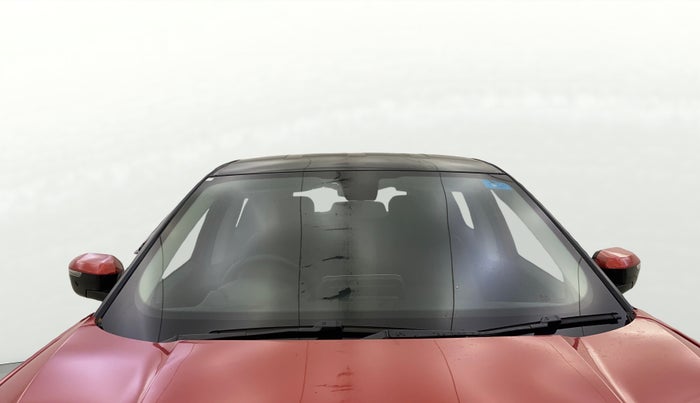 2020 Tata Harrier XZA 2.0L, Diesel, Automatic, 52,353 km, Front Windshield