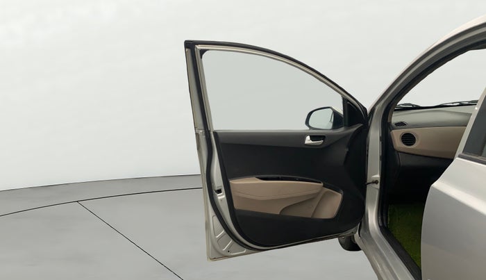 2014 Hyundai Xcent SX 1.2, Petrol, Manual, 89,519 km, LHS Front Door