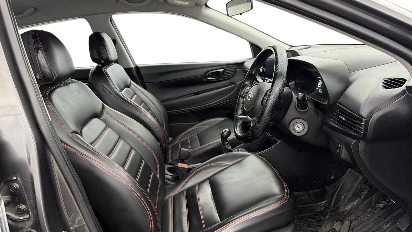 2022 Hyundai NEW I20 SPORTZ 1.2 MT, Petrol, Manual, 64,813 km, Right Side Front Door Cabin