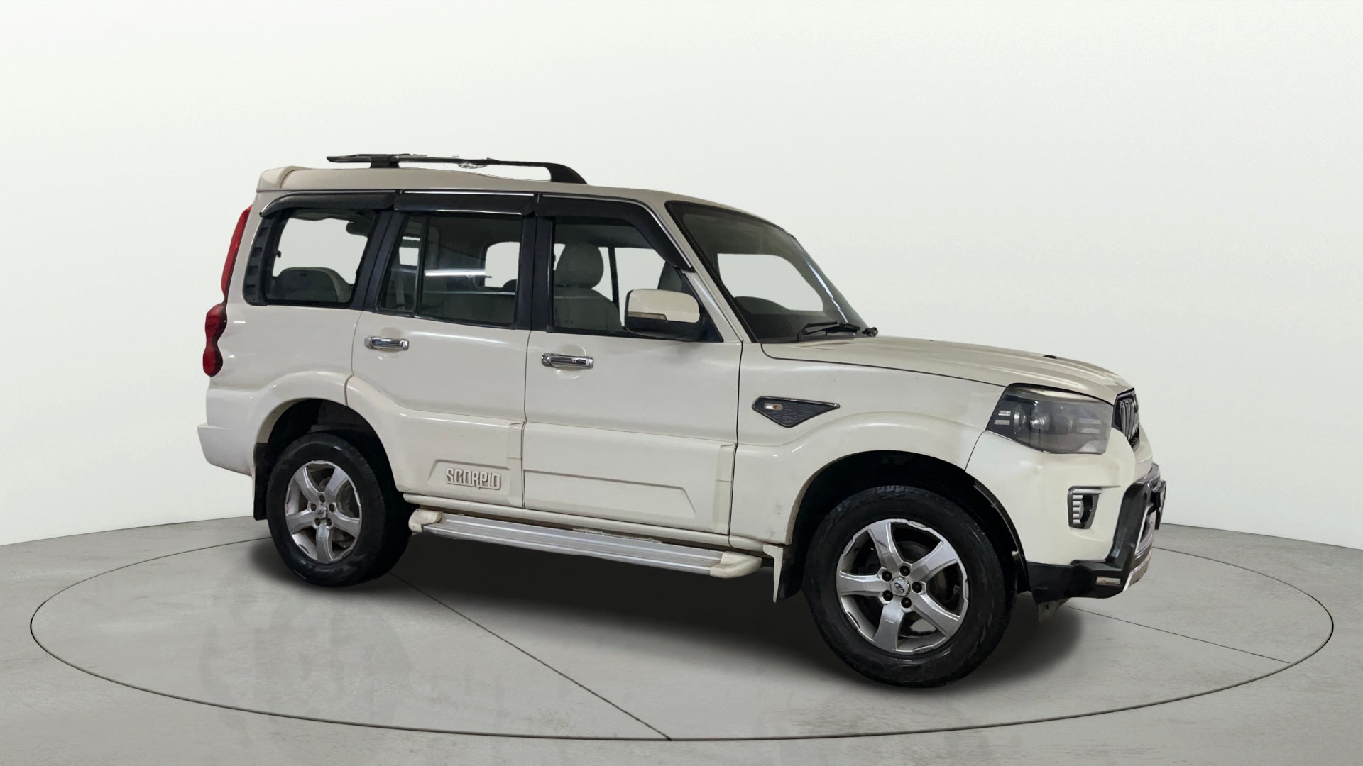 Used 2019 Mahindra Scorpio S3 Manual in Noida | 96,632 Kms - CARS24