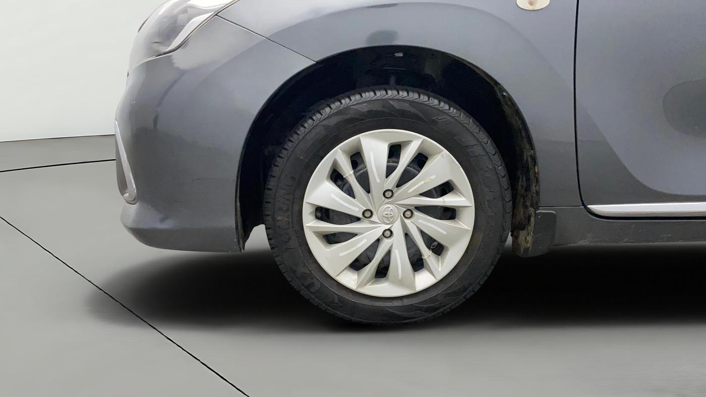 2022 Toyota Glanza E, Petrol, Manual, 71,208 km, Left Front Wheel