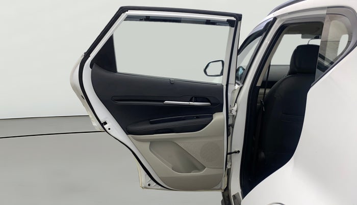 2022 KIA SONET HTX ANNIVERSARY EDITION 1.0 IMT, Petrol, Manual, 17,112 km, LHS Rear Door