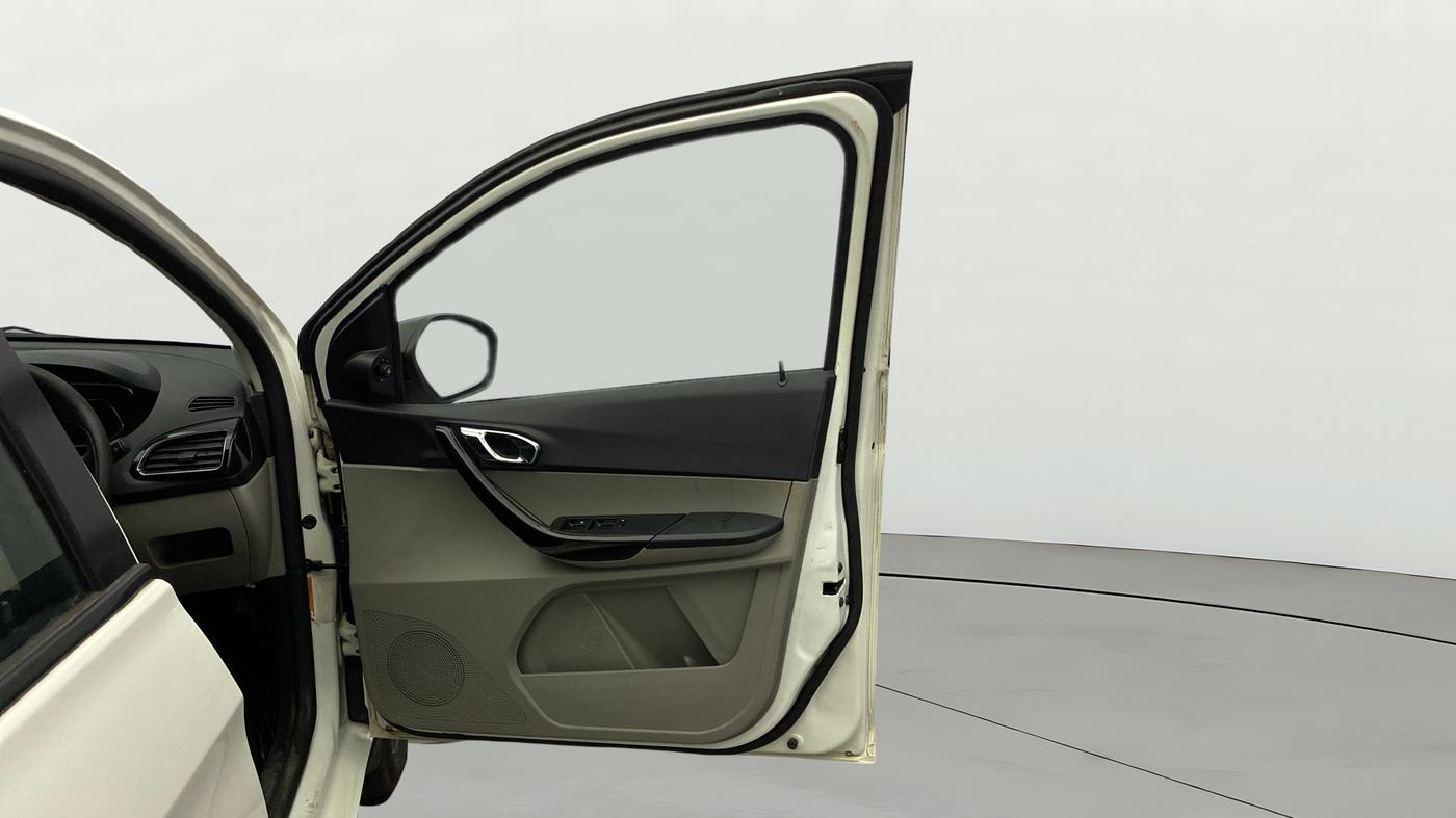 2019 Tata Tiago XZ PLUS PETROL, Petrol, Manual, 60,058 km, RHS Front Door