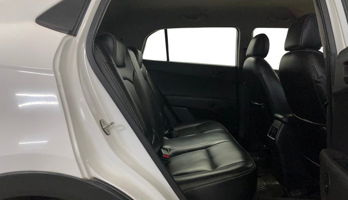 2017 Hyundai Creta E PLUS 1.6 PETROL, Petrol, Manual, 25,390 km, Right Side Rear Door Cabin