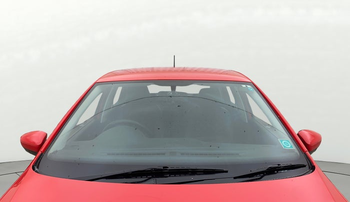 2016 Volkswagen Polo COMFORTLINE 1.2L, Petrol, Manual, 70,511 km, Front Windshield