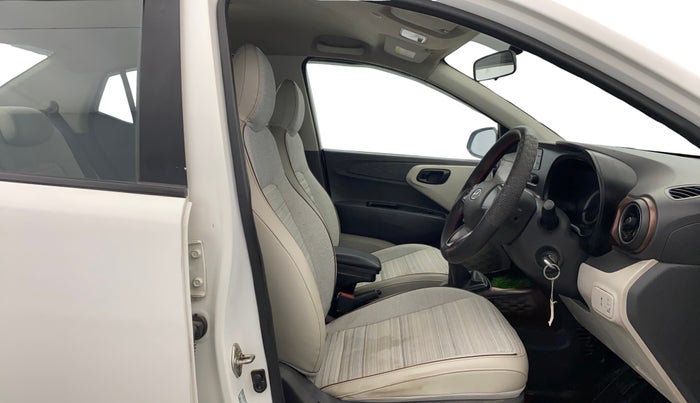 2021 Hyundai AURA S 1.2 CNG, CNG, Manual, 1,02,902 km, Right Side Front Door Cabin