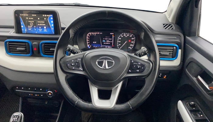 2023 Tata PUNCH CREATIVE  MT, Petrol, Manual, 28,354 km, Steering Wheel Close Up