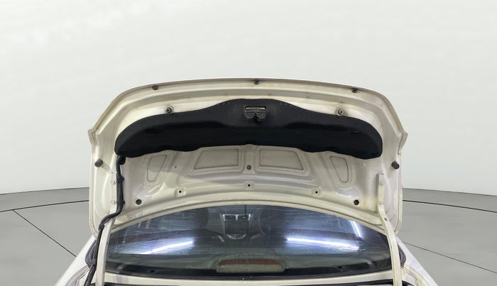 2014 Hyundai Verna FLUIDIC 1.6 CRDI SX, Diesel, Manual, 1,11,484 km, Boot Door Open