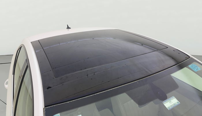 2019 Skoda Octavia L&K 1.8 TSI AT, Petrol, Automatic, 1,39,105 km, Roof