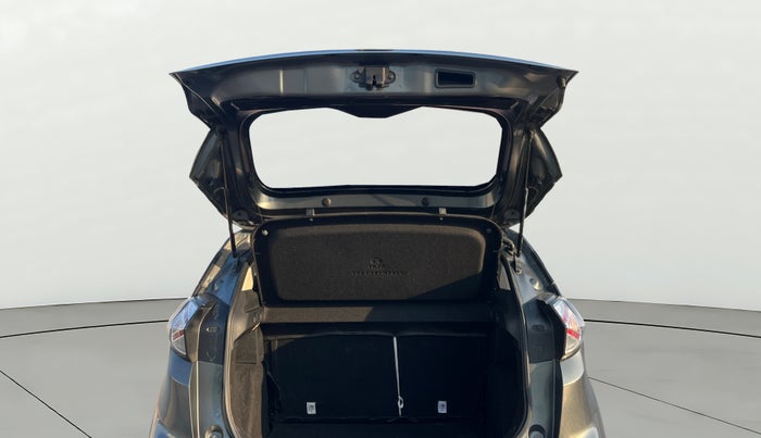 2022 Tata NEXON XM PLUS SUNROOF PETROL, Petrol, Manual, 59,792 km, Boot Door Open