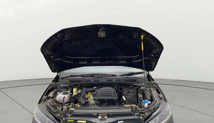 2025 Skoda SLAVIA Monte Carlo 1.0L TSI MT, Petrol, Manual, 5,875 km, Open Bonet