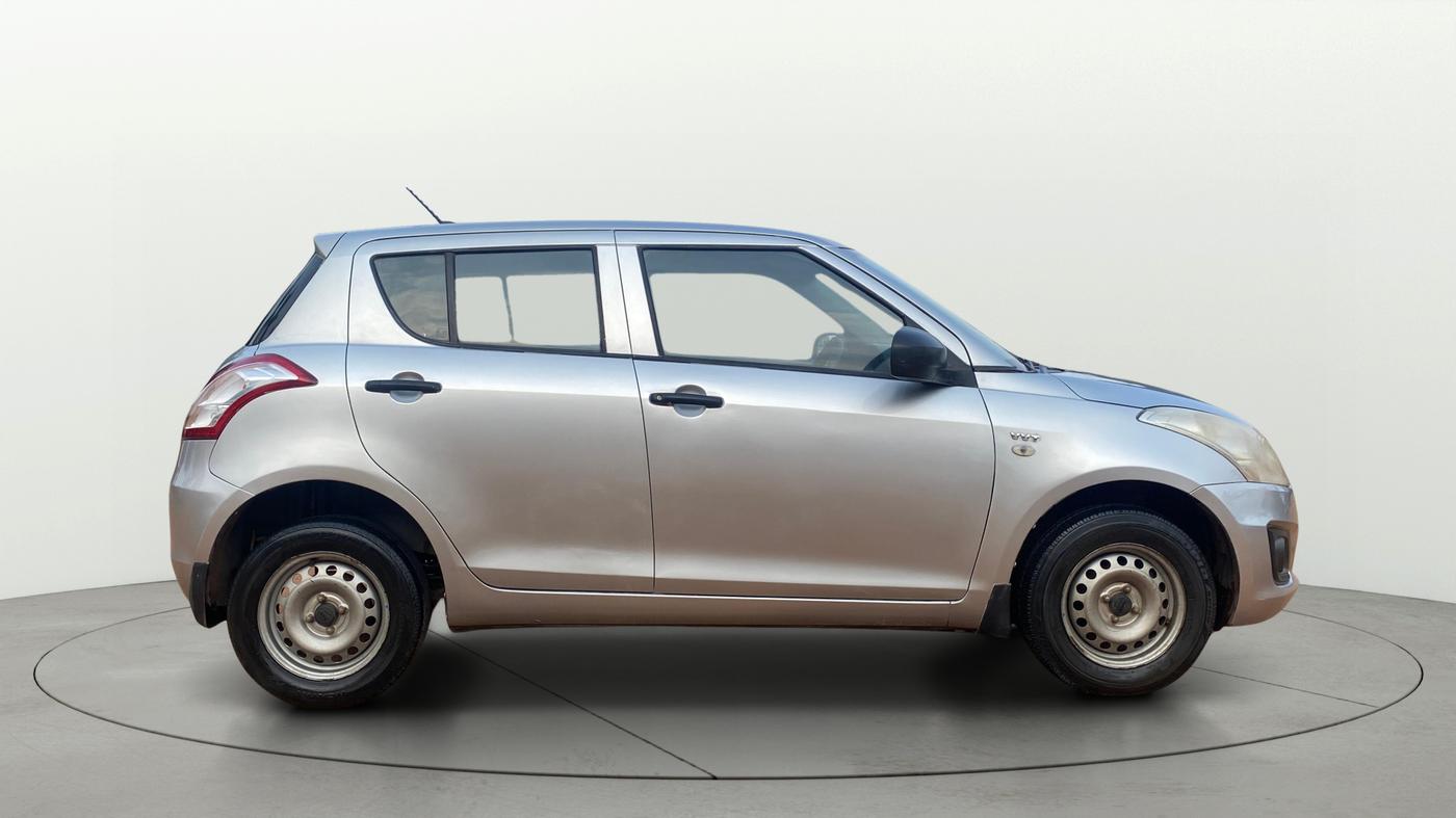2015 Maruti Swift LXI, Petrol, Manual, 1,13,654 km, Right Side View