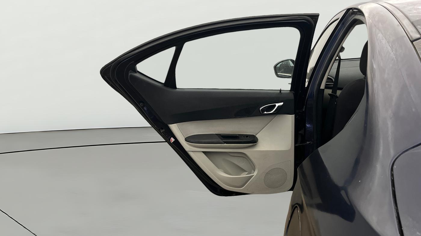 2022 Tata TIGOR XZ PLUS CNG, CNG, Manual, 94,845 km, LHS Rear Door