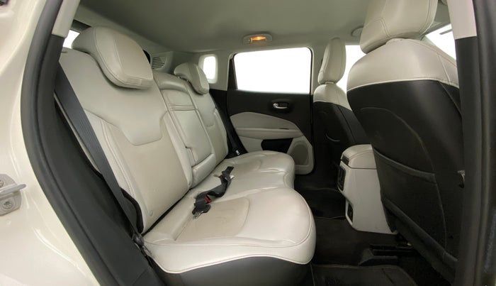 2018 Jeep Compass LIMITED 2.0 DIESEL, Diesel, Manual, 1,38,046 km, Right Side Rear Door Cabin