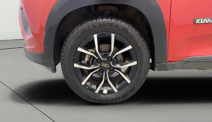 2017 Mahindra KUV 100 NXT K8 P 6 STR DUAL TONE, Petrol, Manual, 40,703 km, Left Front Wheel