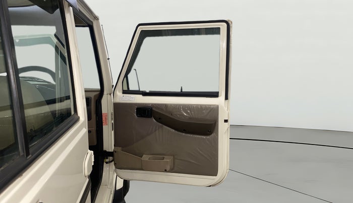 2023 Mahindra Bolero B6, Diesel, Manual, 29,109 km, RHS Front Door