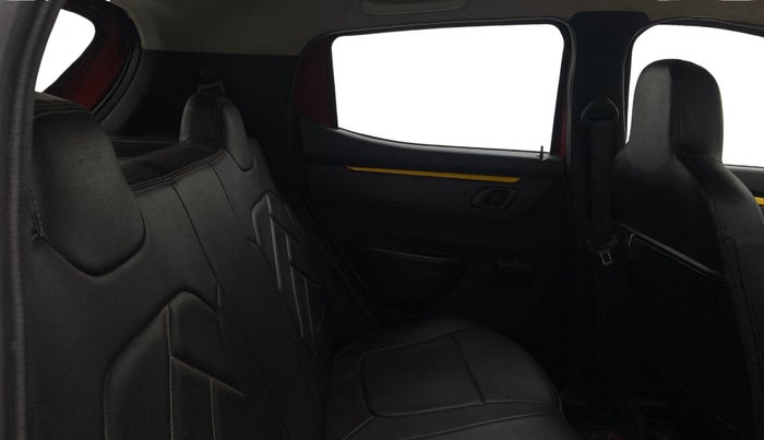 2018 Renault Kwid RXT 1.0 AMT, Petrol, Automatic, 42,644 km, Right Side Rear Door Cabin