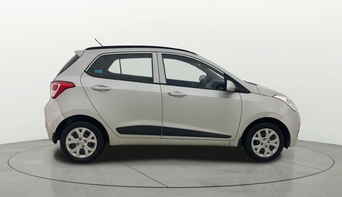 2016 Hyundai Grand i10 SPORTZ 1.2 KAPPA VTVT, CNG, Manual, 25,982 km, Right Side View