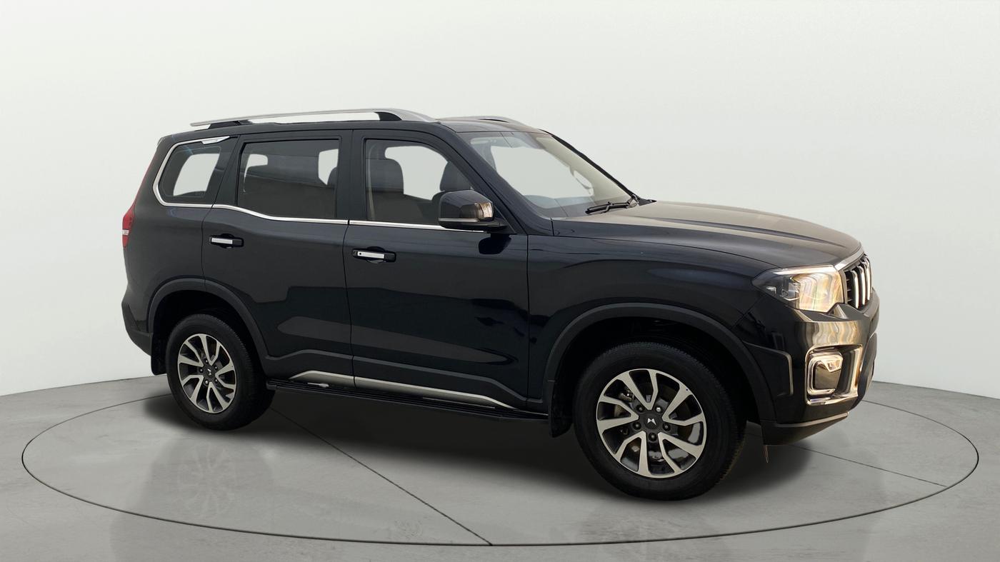 2023 Mahindra SCORPIO-N Z8 PETROL AT 7 STR, Petrol, Automatic, 7,560 km, SRP