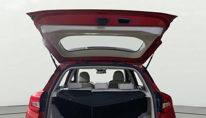 2021 Mahindra XUV300 W8(O) 1.2 PETROL DUAL TONE, Petrol, Manual, 5,206 km, Boot Door Open