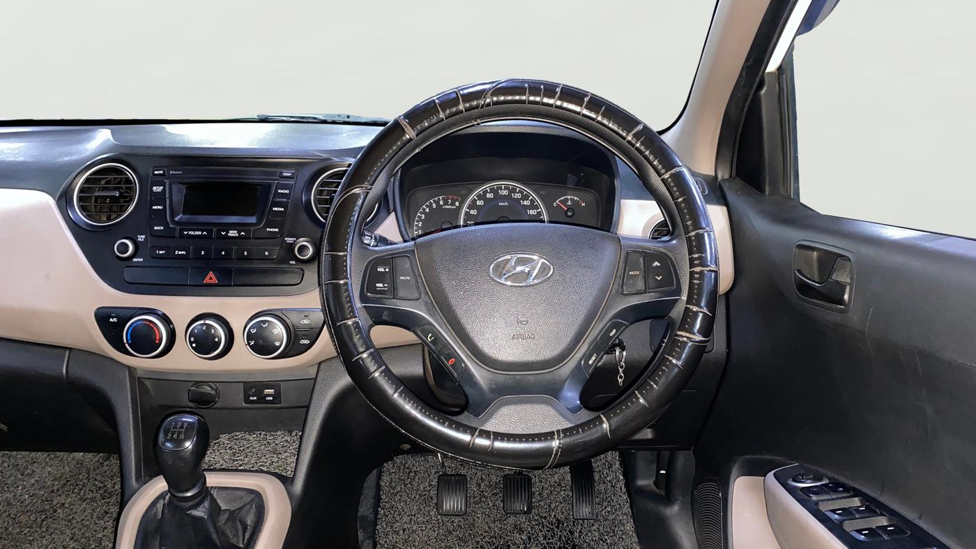 2018 Hyundai Grand i10 MAGNA 1.2 KAPPA VTVT, Petrol, Manual, 1,23,155 km, Steering Wheel Close Up