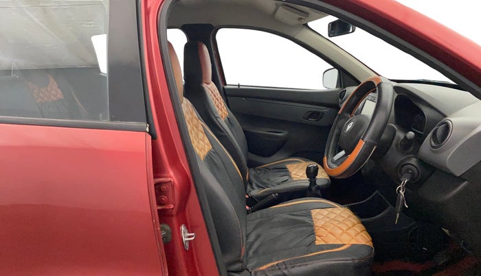 2017 Renault Kwid RXT 0.8, Petrol, Manual, 33,767 km, Right Side Front Door Cabin