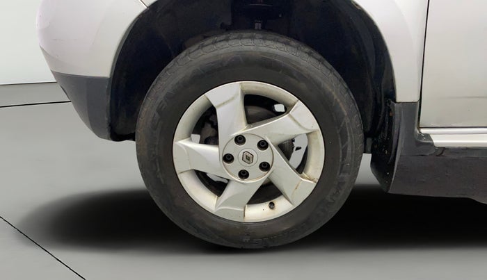 2013 Renault Duster 110 PS RXZ DIESEL, Diesel, Manual, 81,336 km, Left Front Wheel